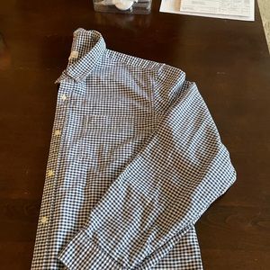 Gap Men’s relaxed fit button down